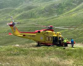 L’AQUILA: INCIDENTE SUL GRAN SASSO, CICLISTA SI SCONTRA CON MOTOCICLETTA