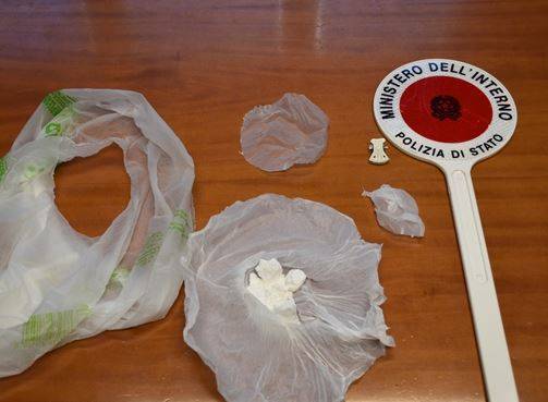 GIULIANOVA: DUE ARRESTI PER SPACCIO COCAINA E FURTO IN UN NEGOZIO