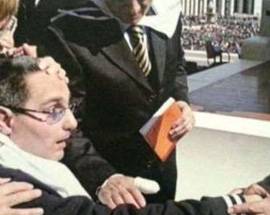 SI RISVEGLIA DOPO 10 ANNI DI COMA, LA MADRE: ”L’AVEVANO DATO PER SPACCIATO”