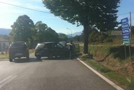 L’AQUILA: SCONTRO TRA AUTO, MEZZI IN FILA A SAN GREGORIO
