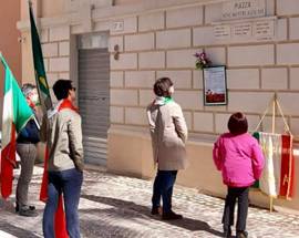 25 APRILE: L’AQUILA, CERIMONIA A PIAZZA IX MARTIRI PD E ANPI
