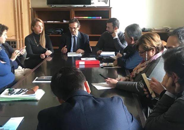 AEROPORTO D’ABRUZZO: COMMISSIONE A PESCARA SU ALLUNGAMENTO PISTA