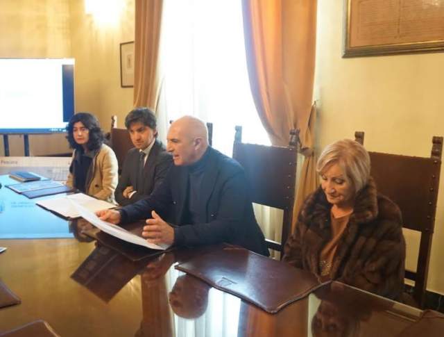 PESCARA: CREMONESE, ”200MILA PERSONE IN CITTA’ DURANTE FESTE DI NATALE”