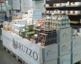 EATALY PER L’AQUILA: FARINETTI DA’ A CIALENTE IL RICAVATO ”SFORBICIATO”