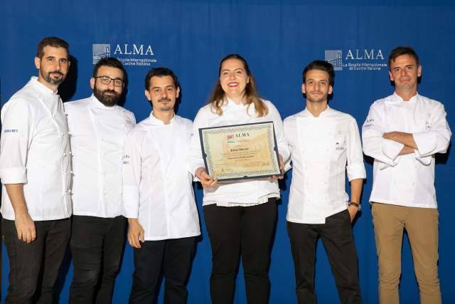 TAGLIACOZZO: 19ENNE SI DIPLOMA ALLA SCUOLA DI CUCINA ALMA DI MARCHESI
