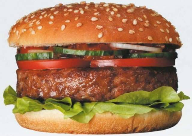 UNA RICERCA AMERICANA TROVA TRACCE DI DNA UMANO E RATTO NEGLI HAMBURGER