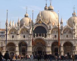 VENEZIA: PROPOSTA DI MATRIMONIO CON FLASH MOB A PIAZZA SAN MARCO