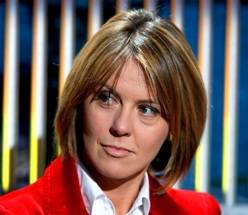 MINISTRO LORENZIN CELEBRA MATRIMONIO CAPOSCORTA A LORETO APRUTINO