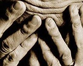 PERDE LAVORO, 60ENNE SI IMPICCA