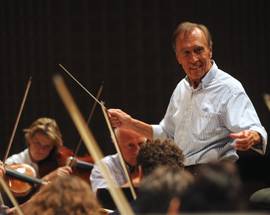 L’AQUILA: ADDIO AL MAESTRO CLAUDIO ABBADO, DIRESSE PRIMO CONCERTO DELL’AUDITORIUM DI PIANO