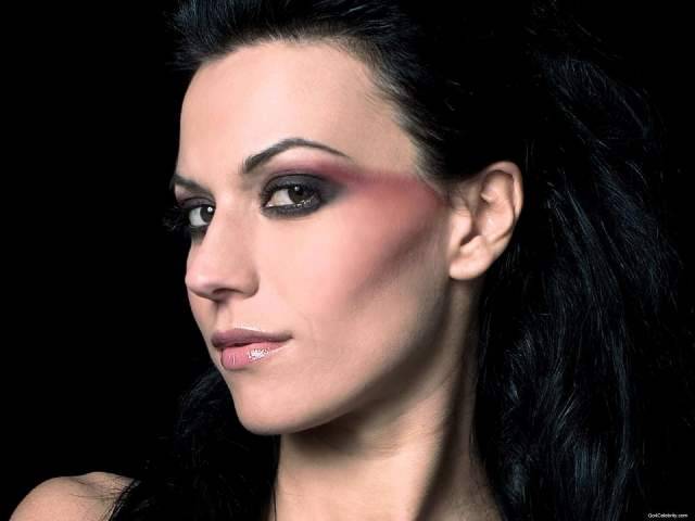 CRISTINA SCABBIA IN CONCERTO, LA ”DIVINA DEL ROCK” A CHIETI
