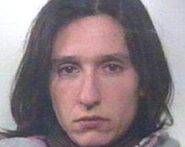 RUBA PER COMPRARE DROGA, ARRESTATA LUCCIOLA A PESCARA