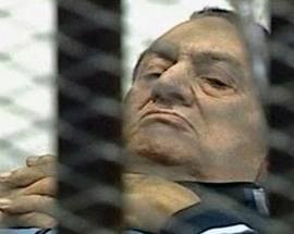 EGITTO: MUBARAK CONDANNATO ALL’ERGASTOLO