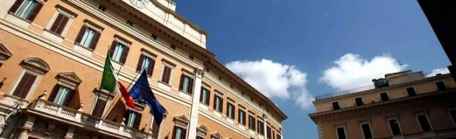 TASSE L’AQUILA: DOMANI SUMMIT CON GIORGETTI, BAGARRE IN COMMISSIONE