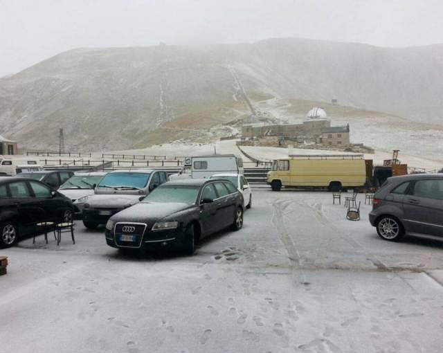 ”1 SETTEMBRE CON I FIOCCHI” FOTO DELLA PRIMA NEVE A CAMPO IMPERATORE