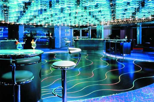 TERAMO: LAVORATORI IN NERO, DENUNCIATI GESTORI NIGHT CLUB