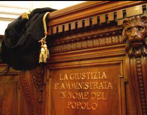 L’AQUILA:LITE TRA AUTOMOBILISTI VENTOTTENNE A PROCESSO