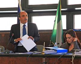 COMUNE CELANO: SFIDUCIATO IL SINDACO PICCONE, ORA IL COMMISSARIO