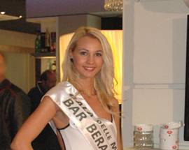 PESCARA: GALA’ DELLE MISS AL BAR BERARDO, VINCE SIMONA LUNGU