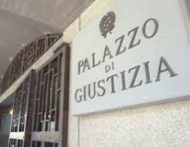 COSTRINGE OPERAIO A MENTIRE SULL’INFORTUNIO, A PROCESSO