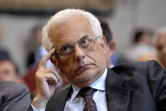 PESCARA, LA SCUOLA POLITICA ARCI INCONTRA VINCENZO VISCO