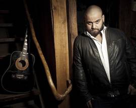 ZIBBA LIVE IN ABRUZZO, IL CANTAUTORE TORNA CON 3 CONCERTI IN ACUSTICO