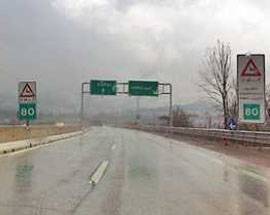 MALTEMPO: DISAGI SULLE STRADE ABRUZZESI, SI SALVA SOLO L’AQUILA