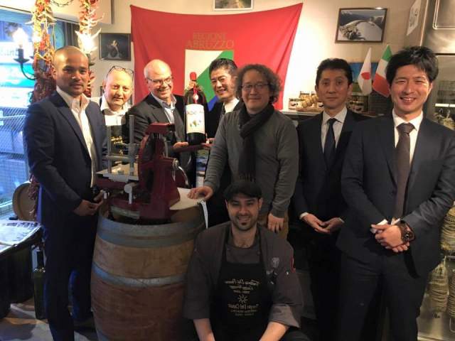 ABRUZZO IN JAPAN: GLI ACQUERELLI DELL’ARTISTAJUAN ALFREDO PARISSE IN MOSTRA A TOKYO