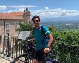 TRAMONTI: GIRO D’ITALIA IN BICI POST-QUARANTENA DI ACCARDO ARRIVA A PESCARA