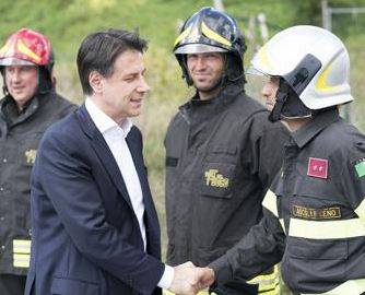 SISMA 2016: CONTE AD ACCUMOLI, IN POCHI  AD ACCOGLIERLO, ‘CRITICITA”