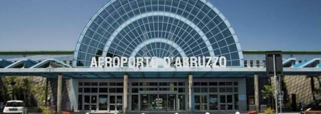 AEROPORTO D’ABRUZZO: +7 PER CENTO, ”PICCO STORICO, ORA REGIONE CI AIUTI AD ASSUMERE”