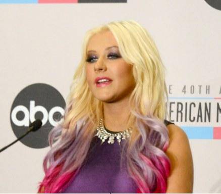 CHRISTINA AGUILERA SENZA MUTANDE,  ”NON MI PIACE INDOSSARE BIANCHERIA”