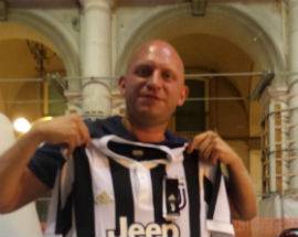 L’AQUILA: SCIABOLATE AL NEROCAFFE’ PER IL COMPLEANNO DI ALBERTO ORSINI