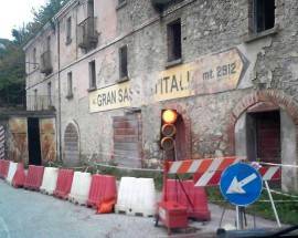 FANO ADRIANO: DEMOLITA LA CASA DEL GRAN SASSO