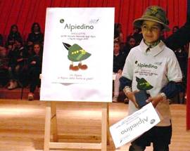 ADUNATA ALPINI: ECCO IL BIMBO CHE HA IDEATO LA MASCOTTE ‘ALPIEDINO’