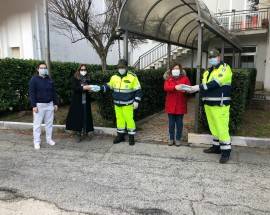 CORONAVIRUS: GLI ALPINI CONSEGNANO MASCHERINE A CASE RIPOSO LANCIANO E VILLA SANTA MARIA