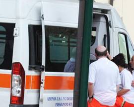 AVEZZANO:  CADE DA SCALA E BATTE LA TESTA, RICOVERATO OPERAIO