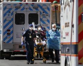 CORONAVIRUS: USA, OLTRE 50MILA MORTI, VERSO UN MILIONE DI CASI