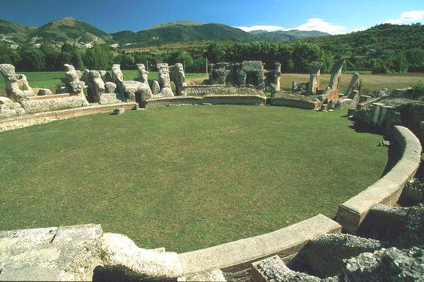 ARCHEOLOGIA: IL SITO DI AMITERNUM TORNA APERTO POMERIGGI E WEEKEND