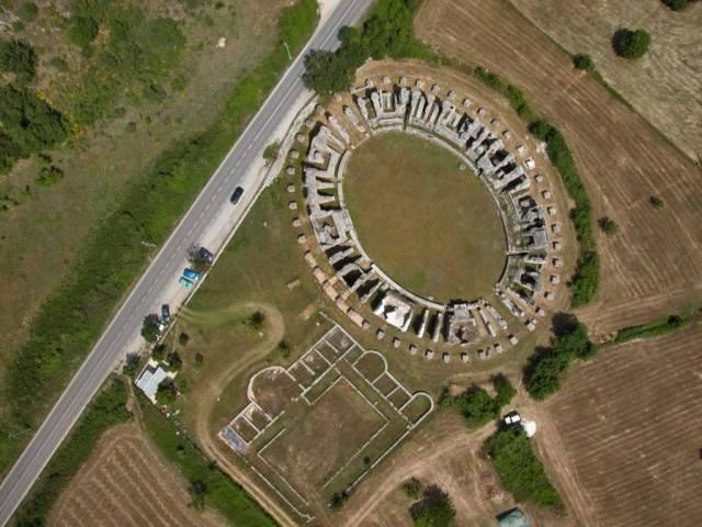 AREE ARCHEOLOGICHE DI AMITERNUM APERTE A NATALE E CAPODANNO