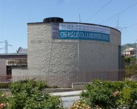 L’AQUILA: STRISCIONE PROTESTA ANCE,  ”CHI RALLENTA LA RICOSTRUZIONE?”