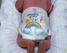CORONAVIRUS: NEONATOLOGIA DEL NIGUARDA, NEONATO CON PANNOLINO ARCOBALENO