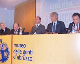 ELEZIONI: ALFANO A PESCARA, ”SIAMO IN CORSIA DI SORPASSO AL PD”