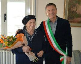 SAN GIOVANNI TEATINO: FESTA GRANDE PER LE 103 CANDELINE DI NONNA ANNA