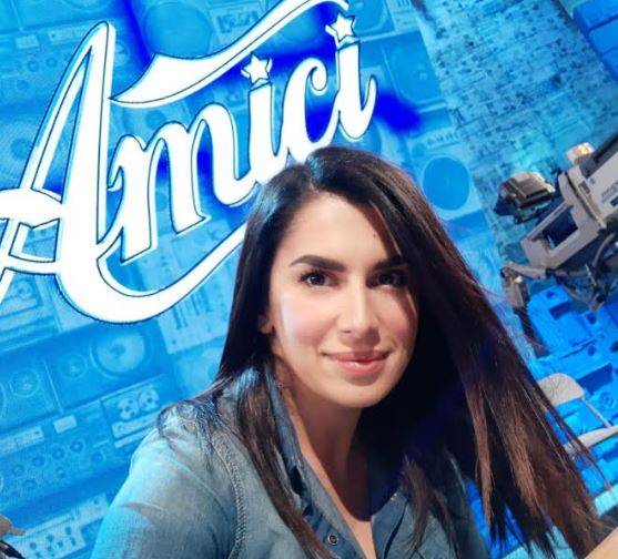 CANTANTE AQUILANA ANDREOLI VOCAL COACH AD AMICI DI DE FILIPPI, ‘ESPERIENZA STUPENDA’