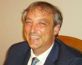 FRANCAVILLA: E’ UFFICIALE, IL SINDACO LUCIANI RITIRA LE DIMISSIONI