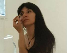 BELLEZZA: LA CURA DELLE UNGHIE E LE MODE COSMETICHE, CON LO SHELLAC ANCHE LE ADOLESCENTI DALL’ESTETISTA