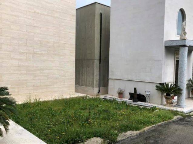MONTESILVANO: PUBBLICATO BANDO PER LA CONCESSIONE DI AREE CIMITERO