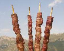 TERAMO: LA DENUNCIA, ARROSTICINI CON CARNE POLACCA E SPAGNOLA