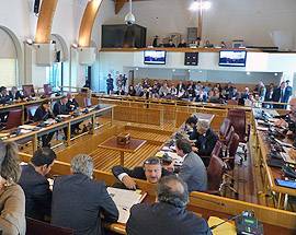 CONSIGLIO REGIONALE: ECCO IL SOTTOSEGRETARIO,PRESTO NORMA AD HOC PER I GRILLINI